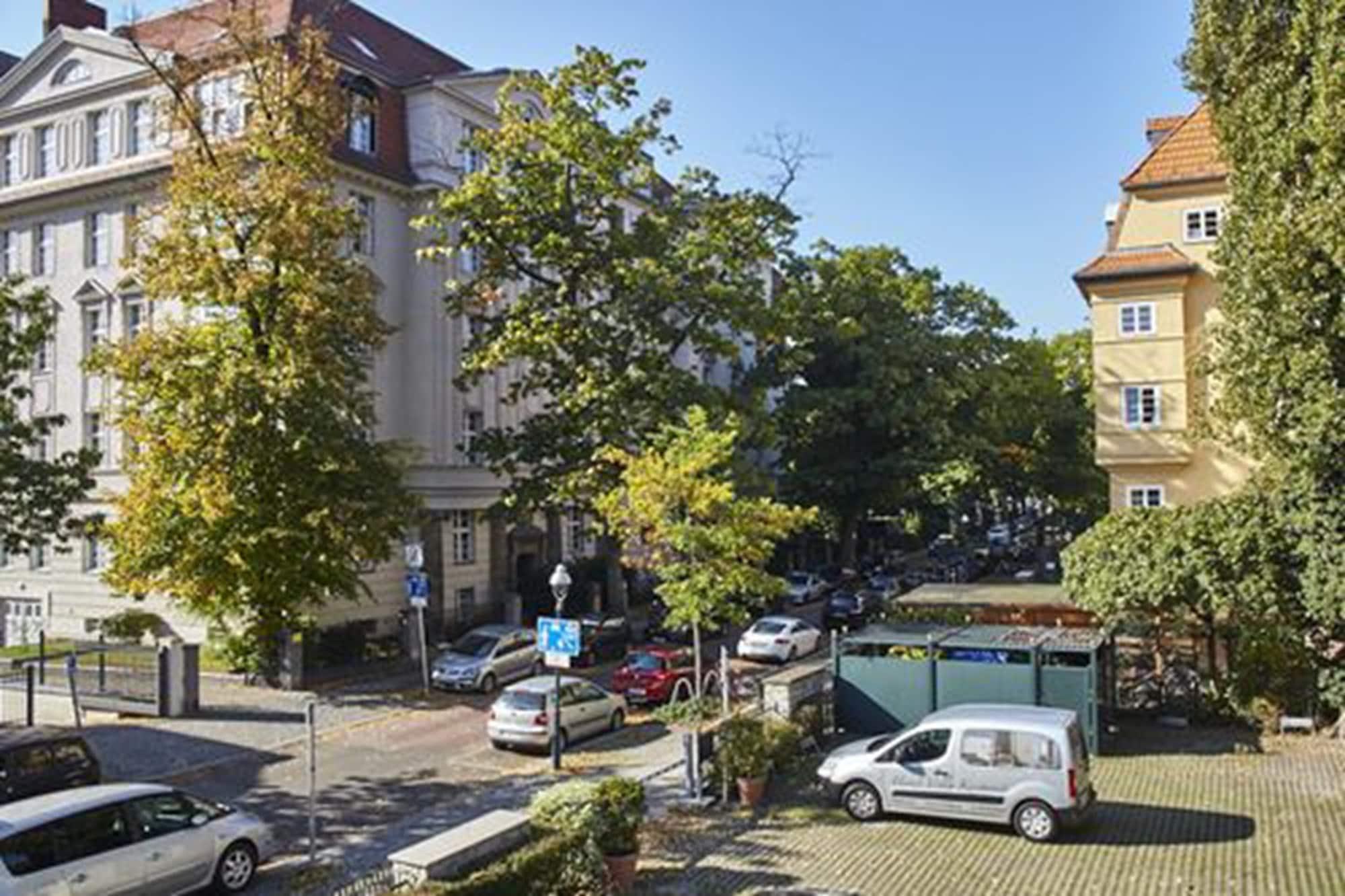 Bernstein Hotel Villa Kastania Berlin Exterior photo