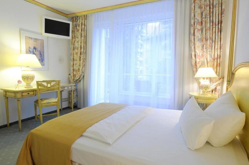 Bernstein Hotel Villa Kastania Berlin Exterior photo